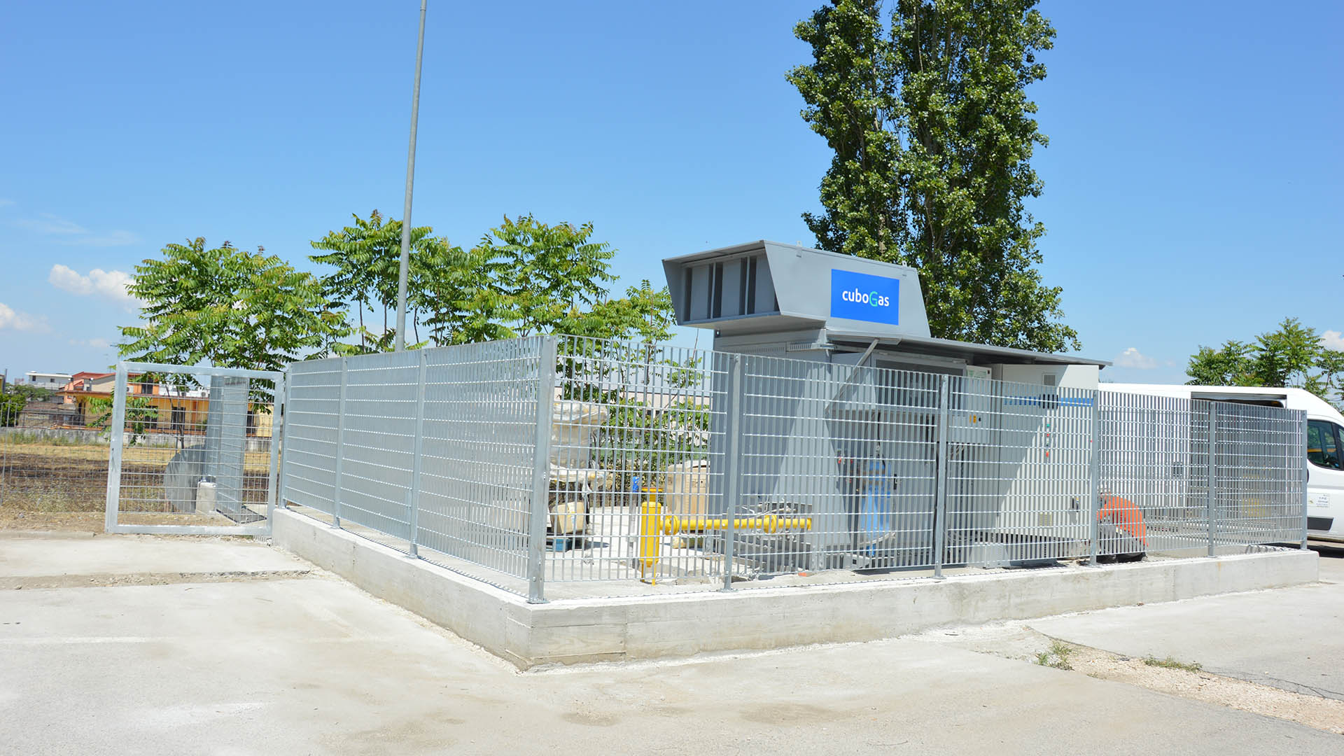 impianto-carburanti-2